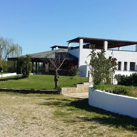 Cort'e Nastasj Hotel Tertenia