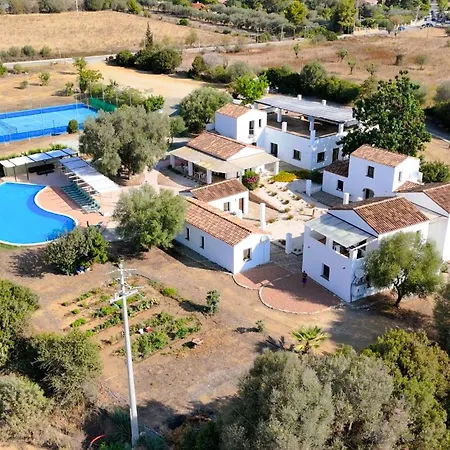 Hotel Cort'e Nastasj Tertenìa