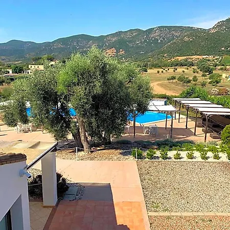 Cort'e Nastasj Hotel Tertenìa